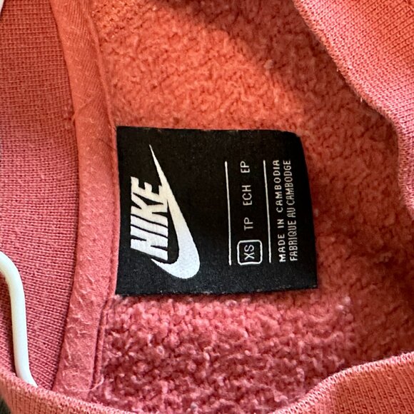 Nike Swoosh Fleece Crewneck | Salmon | XS - Picture 4 of 6